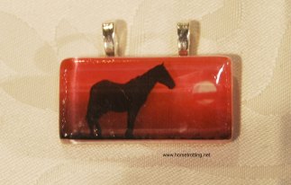 horse-pendant